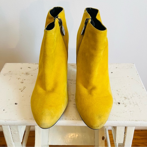 Geox yellow suede booties excellent condition - Picture 5 of 11
